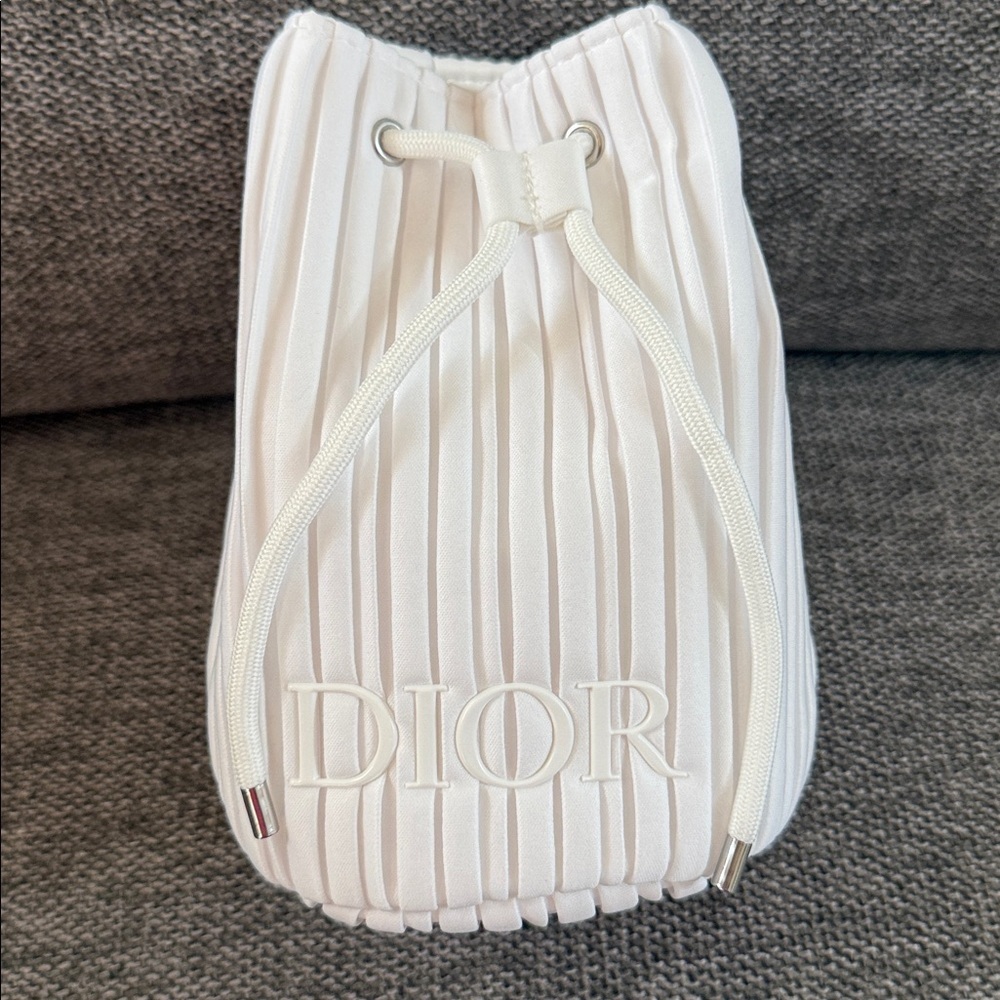 Dior Beauty Pleated Drawstring White Pouch Cosmetic Bag New Authentic - Picture 5 of 17